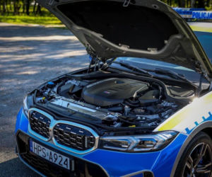 „Bestie” na świętokrzyskich drogach! Policja odbiera nowe BMW M340i xDrive i laserową broń na piratów