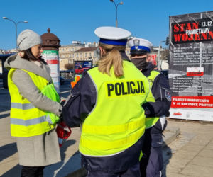 W walentynki policja przypomina, że kochać musimy się też na drodze