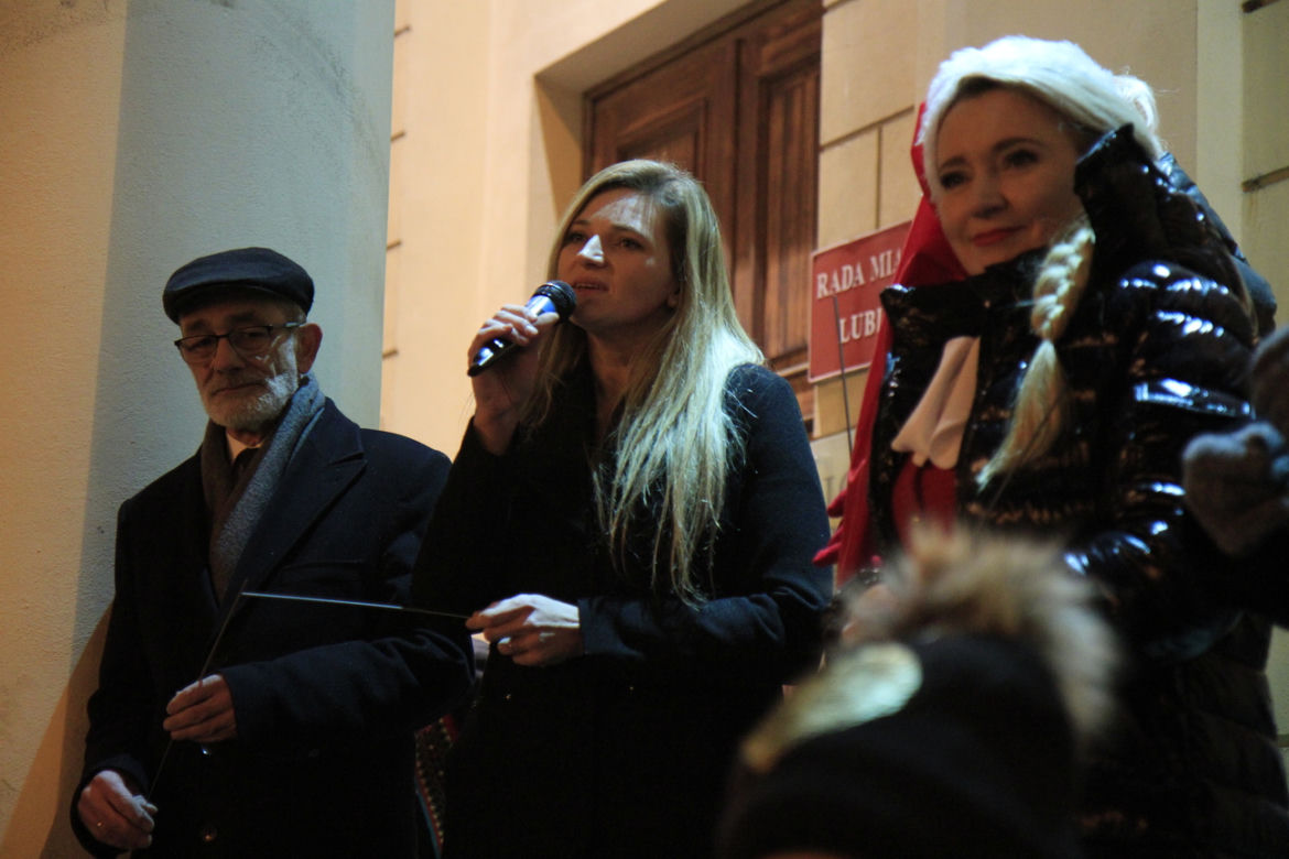 Lublin gotowy na święta! Świąteczne iluminacje już zdobią centrum miasta