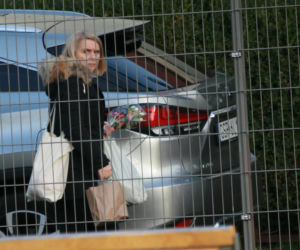 Małgorzata Tusk dokarmia i pociesza męża
