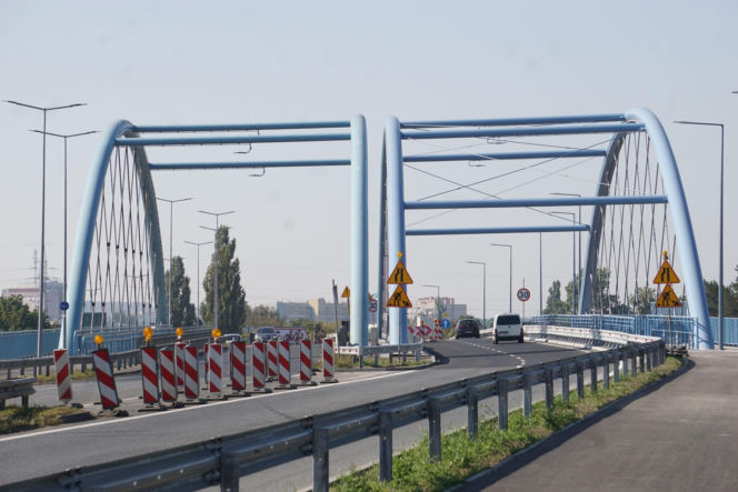Tak wygląda nowo otwarty wiadukt w ciągu Armii Krajowej w Bydgoszczy [ZDJĘCIA]