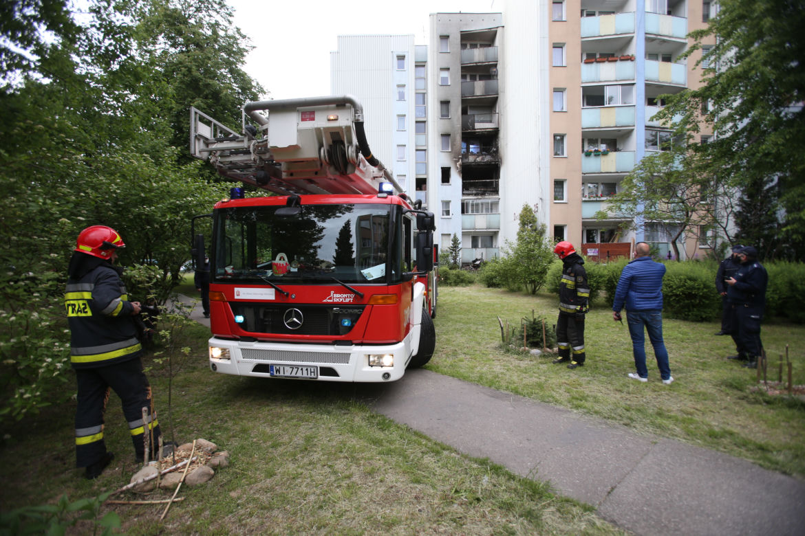 Zrobili libację, spalili blok