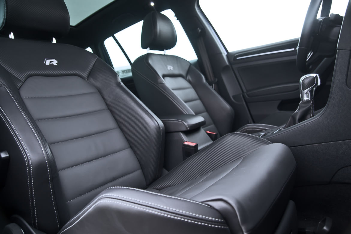 Volkswagen Golf Variant R