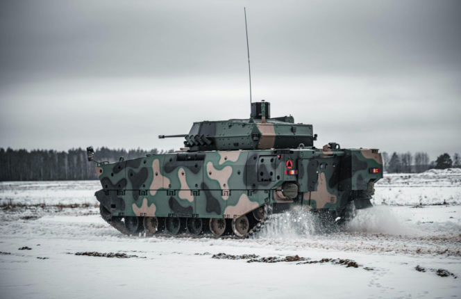 BWP Borsuk pokazał kły. Historyczne, pierwsze strzelania poligonowe