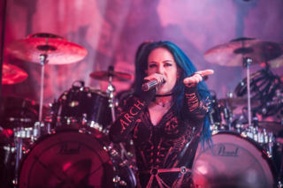 Alissa White-Gluz zwróciła się do fanów. Wokalistka wydała nowe oświadczenie