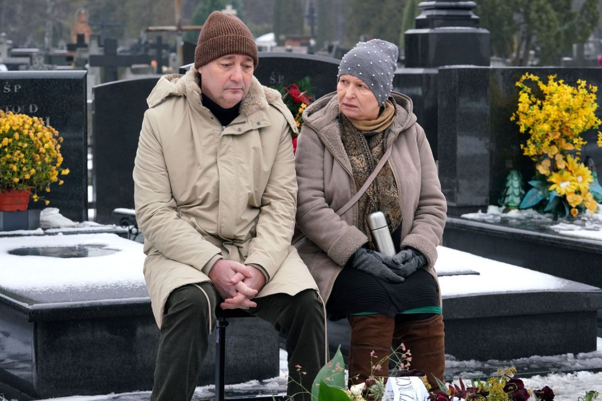 Barwy szczęścia odc. 2630. Basia (Sławomira Łozińska), Artur Chowański (Jacek Rozenek)