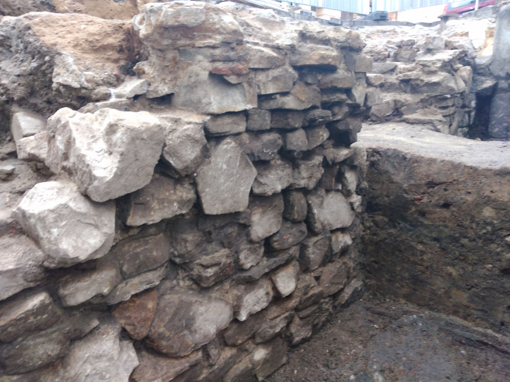 Rzeszów: Archeolodzy odkryli pozostałości murów Bramy Sandomierskiej