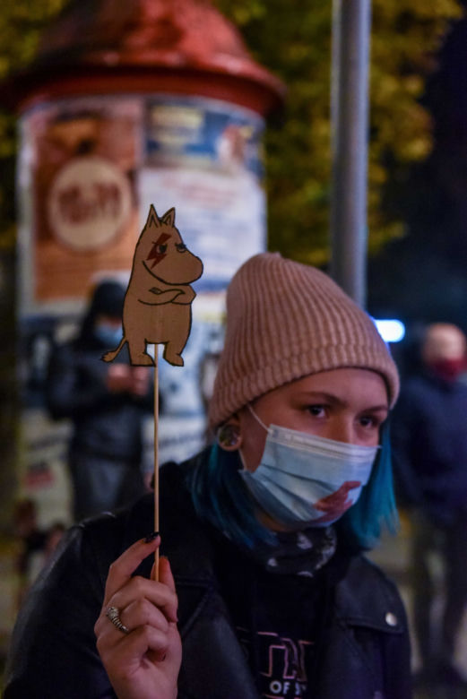 Strajk kobiet w Toruniu. Tańce, straż pod kościołem i wiele więcej - środa (28.10.2020)