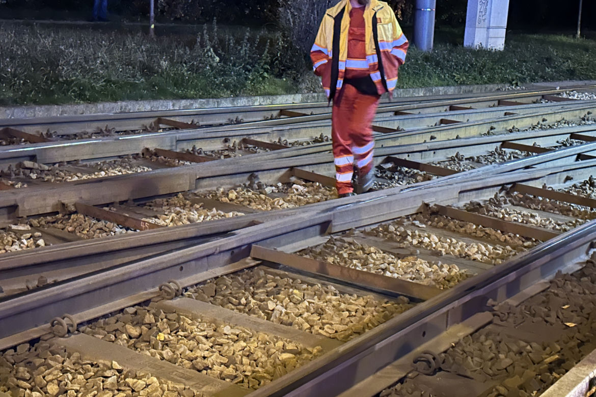 Wielka awaria. Nowy tramwaj wykoleił się na Wierzbnie