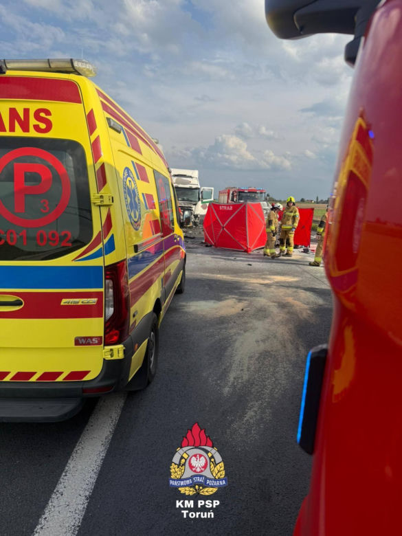 Śmiertelny wypadek na DK 91 pod Chełmżą. Droga całkowicie zablokowana! [ZDJĘCIA]