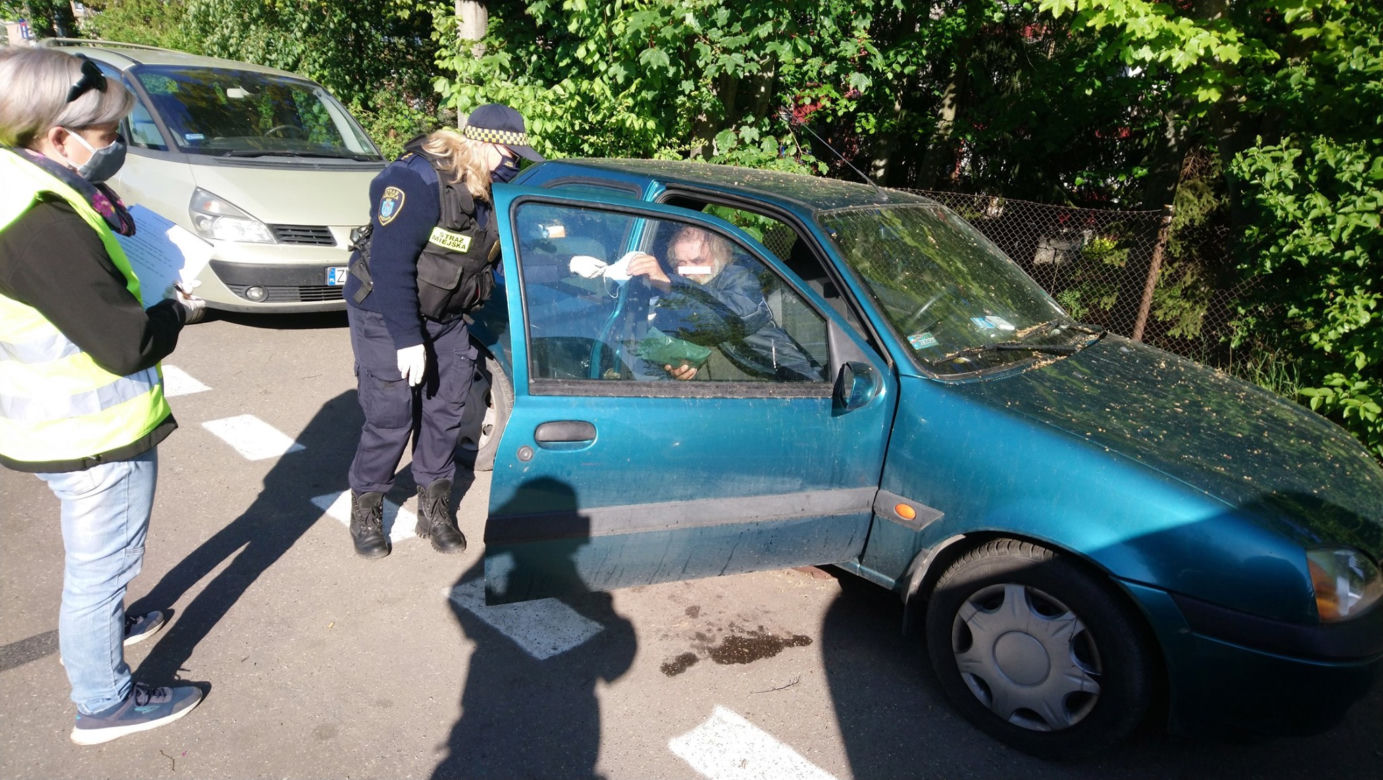 Maseczki ochronne dla bezdomnych z Poznania!