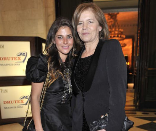 Weronika Rosati, Teresa Rosati 