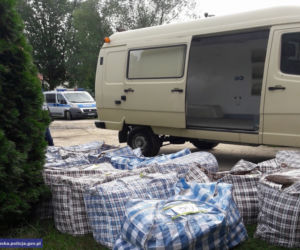 Przechowywali 1,5 tony nielegalnego tytoniu i narkotyki