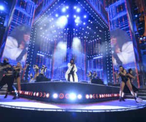 Edyta Górniak zmieniła się nie do poznania! Grzywka i burza loków to dopiero początek!