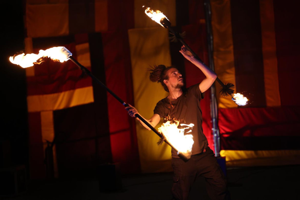 Fire Jam sprawił, że Park Ludowy w Lublinie zapłonął! Tak było podczas Europejskiej Konwencji Żonglerskiej