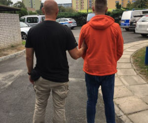 Upatrywał ofiary na przystankach