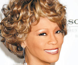 Whitney Houston była  bezzębna i miała raka