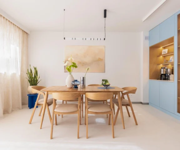 Hamptons na Zaciszu – wnętrze 220 m² w stylu soft minimalizm