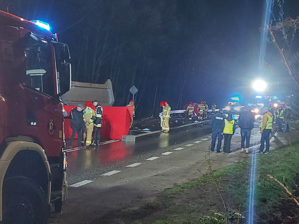 Tragiczny wypadek w Starej Słupi. Nie żyją cztery osoby