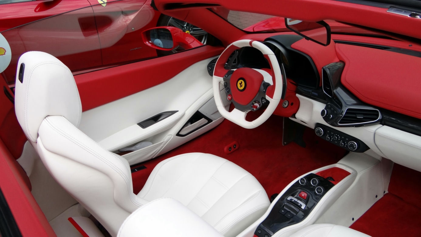 Kawalkada Ferrari przez Polskę 2015