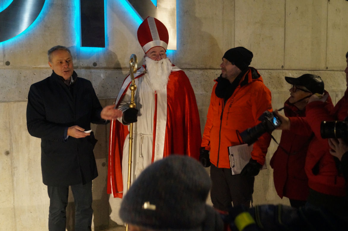 Nabrzeże Wisły oficjalnie otwarte! Rozbłysł też napis Fordon [ZDJĘCIA] 