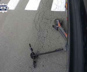 11latek wjechał hulajnoga pod autobus