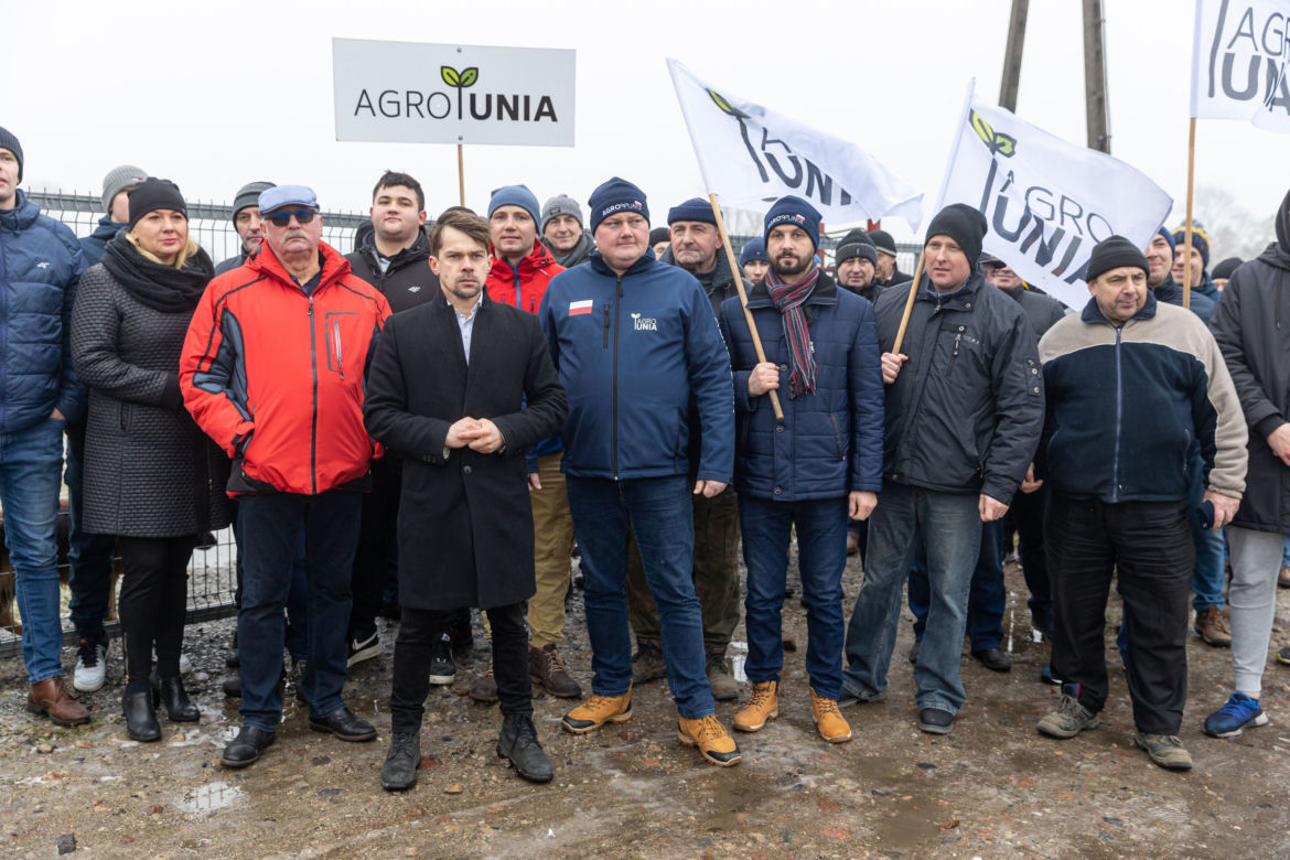 Afera z nawozami pod Wrześnią! "Zostaliśmy na lodzie"