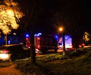 Tragedia w Zabrzu. Pieszy został potrącony przez ciężarowkę, gdy przebiegał przez ulicę koło przystanku [ZDJĘCIA]