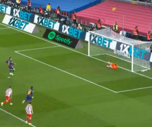 FC Barcelona – Atletico: Ale pudło! Fatalny rzut karny Roberta Lewandowskiego [WIDEO]