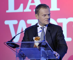 Człowiek Roku 2011 Wprost - Donald Tusk z rudym lisem