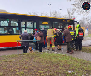 Ewakuacja bloku. Mogą wybuchnąć granaty!