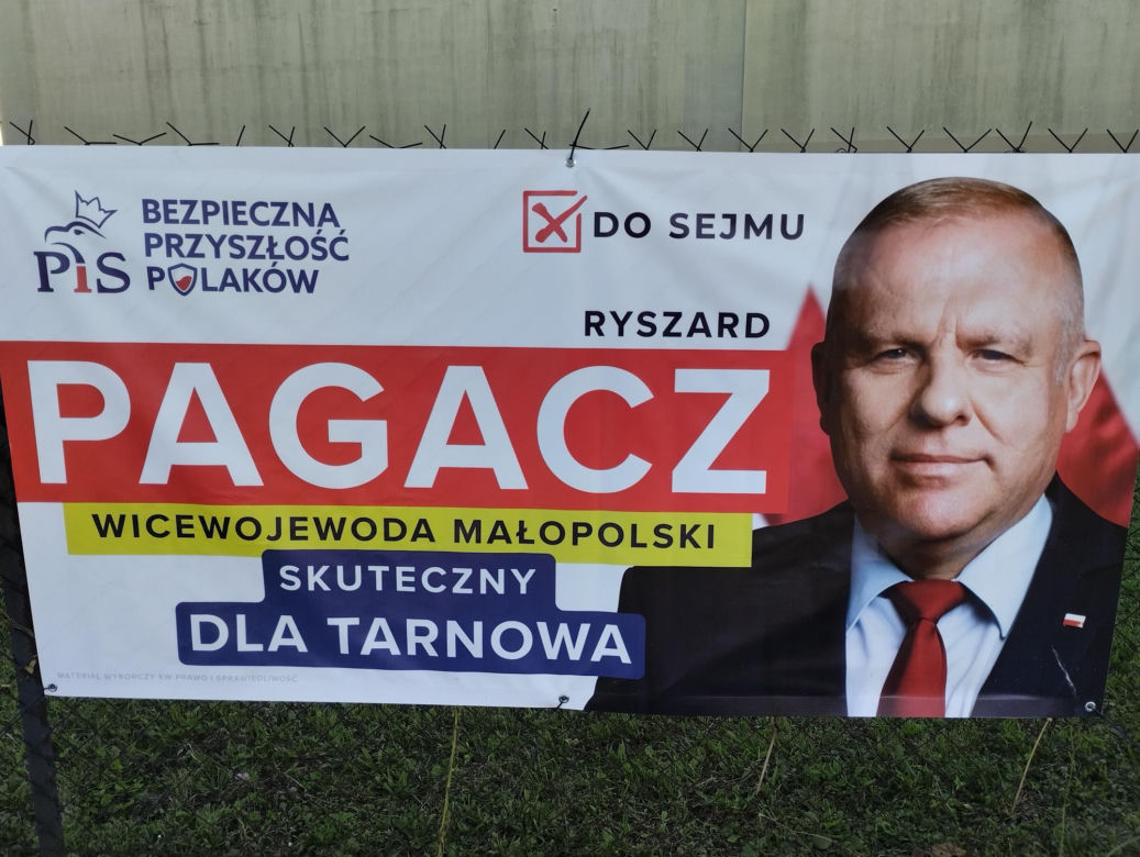 Plakaty wyborcze w Tarnowie