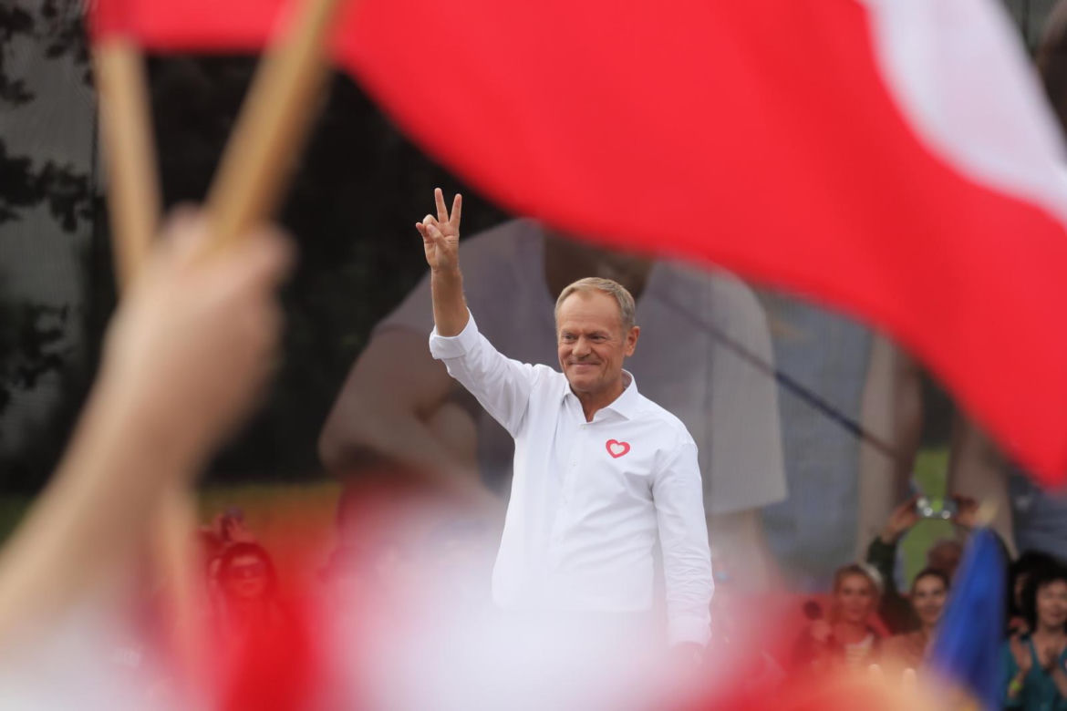 Ruszył Marsz Miliona Serc! Ogromne tłumy Polaków na ulicach Warszawy [ZDJĘCIA]