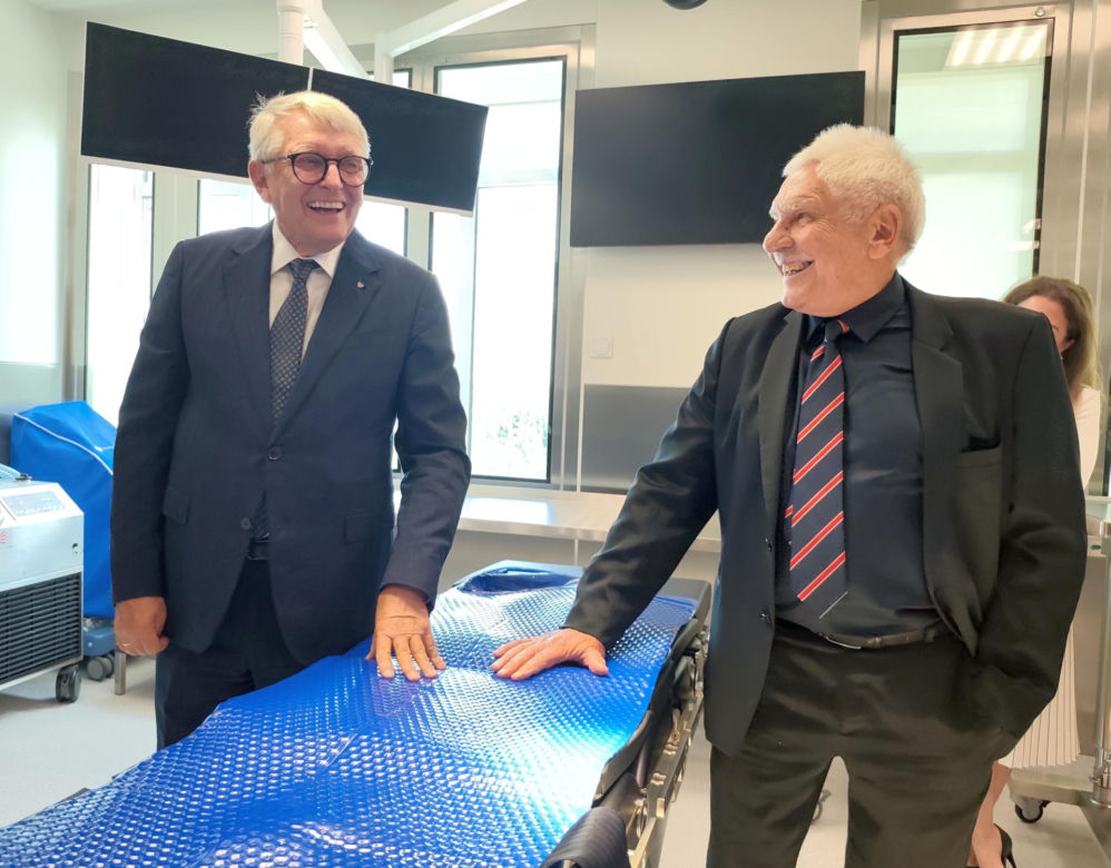 Szpital uhonorował wybitnych kardiochirurgów. Legendy skalpela otworzyły hybrydową salę operacyjną