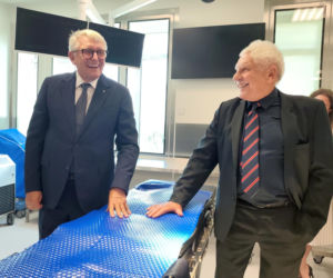 Szpital uhonorował wybitnych kardiochirurgów. Legendy skalpela otworzyły hybrydową salę operacyjną