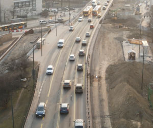 Remont trasy Łazienkowskiej. Tak kierowcy łamią przepisy