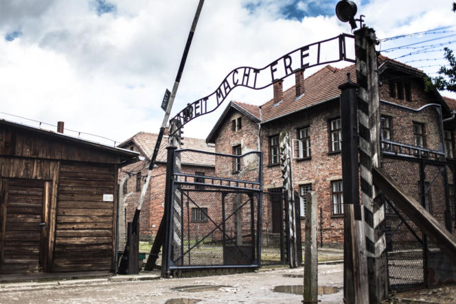 Cichociemny Stefan Jasieński i tajemnicze rysunki z celi śmierci w  KL Auschwitz- Birkenau