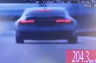 Kierowca Audi nie miał skrupułów! W biały dzień GNAŁ po S7 z ogromną prędkością - WIDEO