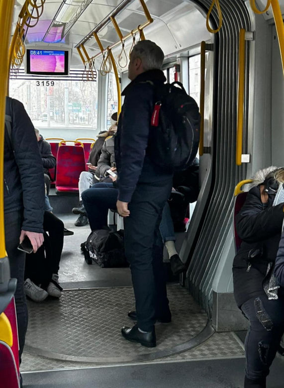 Robert Biedroń zaczepiany w tramwaju przez współpasażerów