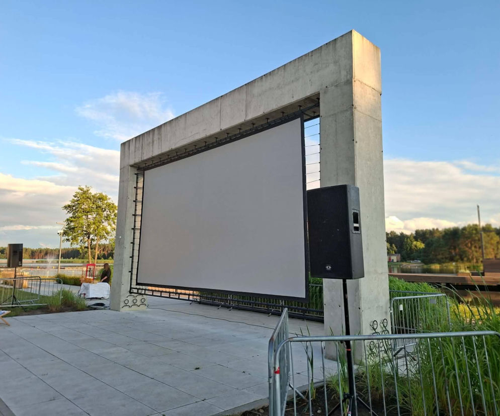 Kultowe hity, gwieździste niebo i darmowy popcorn. Kino w Porcie Lubianka