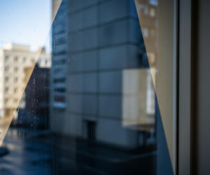 Śmierć niemowlęcia na Mokotowie. Co wydarzyło się za zamkniętymi drzwiami?