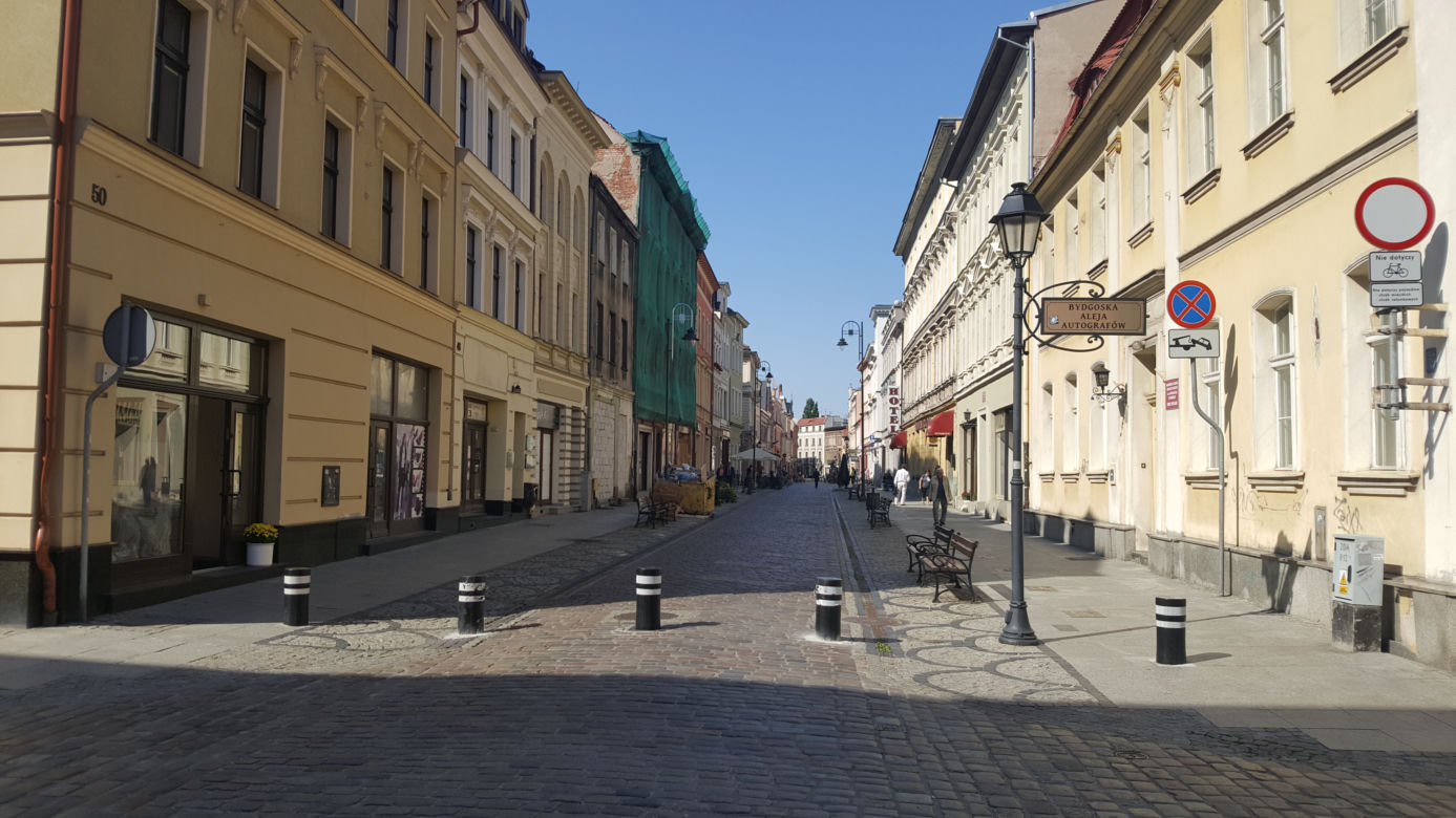 Nowa organizacja ruchu w centrum Bydgoszczy. Służby ratunkowe mają specjalne klucze