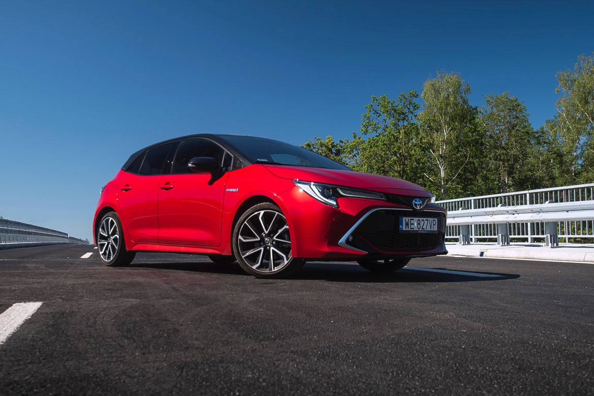 Toyota Corolla Hatchback 2.0 Hybrid 180 KM e-CVT Selection