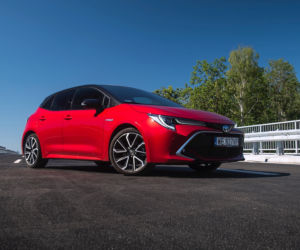 Toyota Corolla Hatchback 2.0 Hybrid 180 KM e-CVT Selection