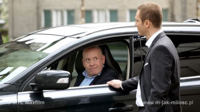 M jak MIŁOŚĆ. Andrzej Budzyński (Krystian Wieczorek) i gangster Jarosław Jarecki (Grzegorz Mostowicz-Gerszt)