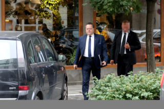 MINISTER ZIELIŃSKI CHCIAŁ WYLEGITYMOWAĆ.