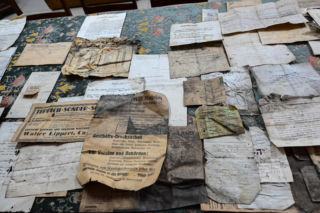 Dokumenty przeleżały na strychu prawie 100 lat