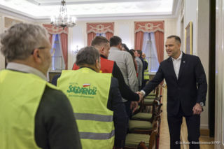 Prezydent spotkał się z protestującymi. Protest rolników w Warszawie eskaluje!