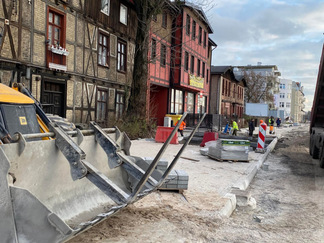Budowa linii tramwajowej na Jar zablokowała wyjazd mieszkańcom Torunia