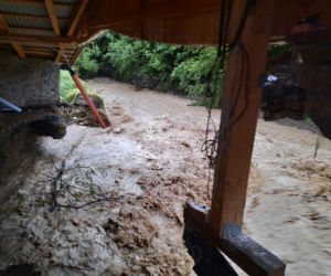 Węglówka. Górski potok porwał drogę! Ogromna skala zniszczeń